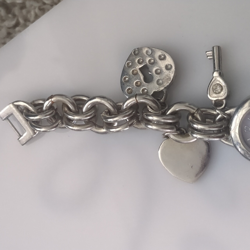 Bongo Charm Watch - Picture 3 of 5